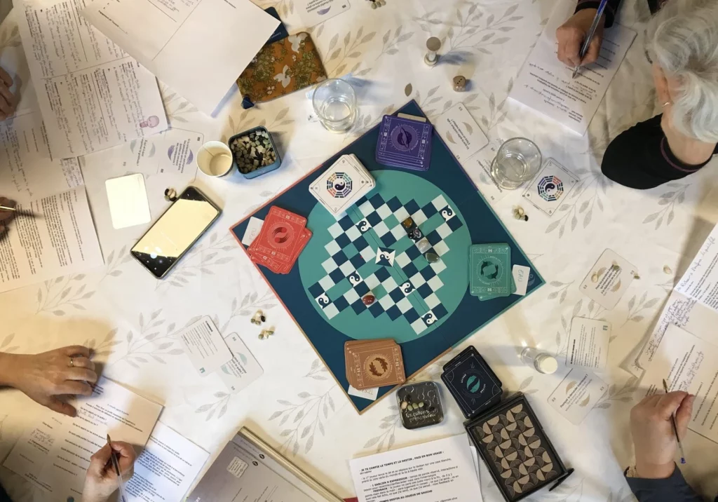 le plateau du jeu du Tao s'appelle un Taoban